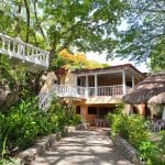 Learning Spanish in the Dominican Republic at IIC Spanish School in Sosua means learning in the midst of a tropical garden.