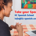 Dominican female teacher gives online Spanish language courses at IIC school in Santo Domingo.online